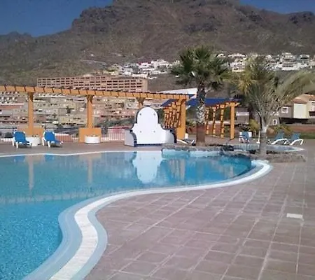 Roque Del Conde * アデヘ