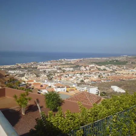 Roque Del Conde アデヘ